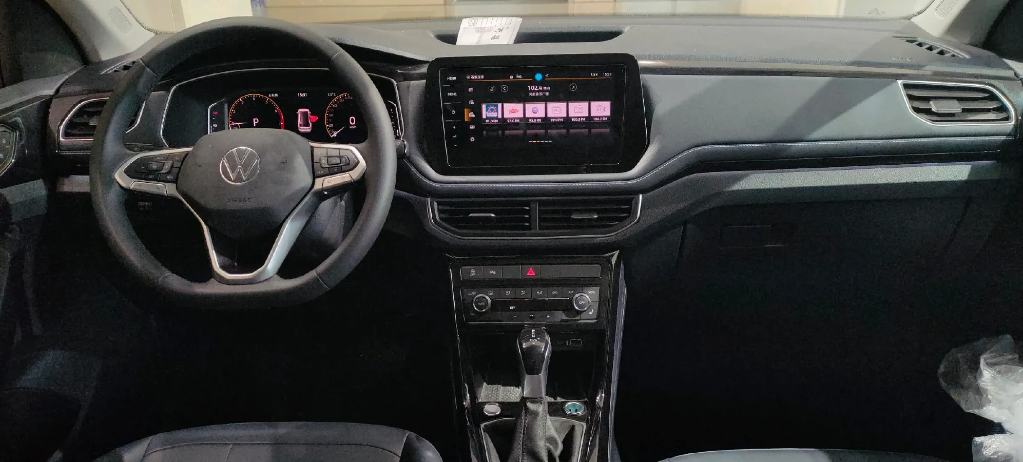 2025 Volkswagen Tharu 1.5T 160HP L4 7DCT,autocango,china used car exporter,china ev exporter,chinese used car exporter,chinese used ev exporter