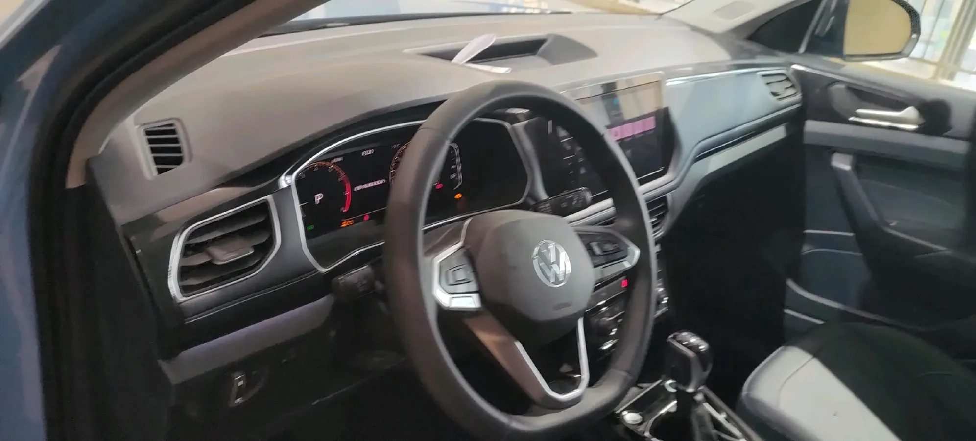 2025 Volkswagen Tharu 1.5T 160HP L4 7DCT,autocango,china used car exporter,china ev exporter,chinese used car exporter,chinese used ev exporter