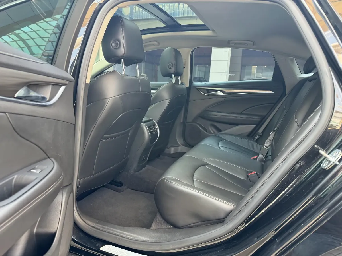 2021 Buick Larcosse 1.5T 169HP L4 9AT,autocango,china used car exporter,china ev exporter,chinese used car exporter,chinese used ev exporter