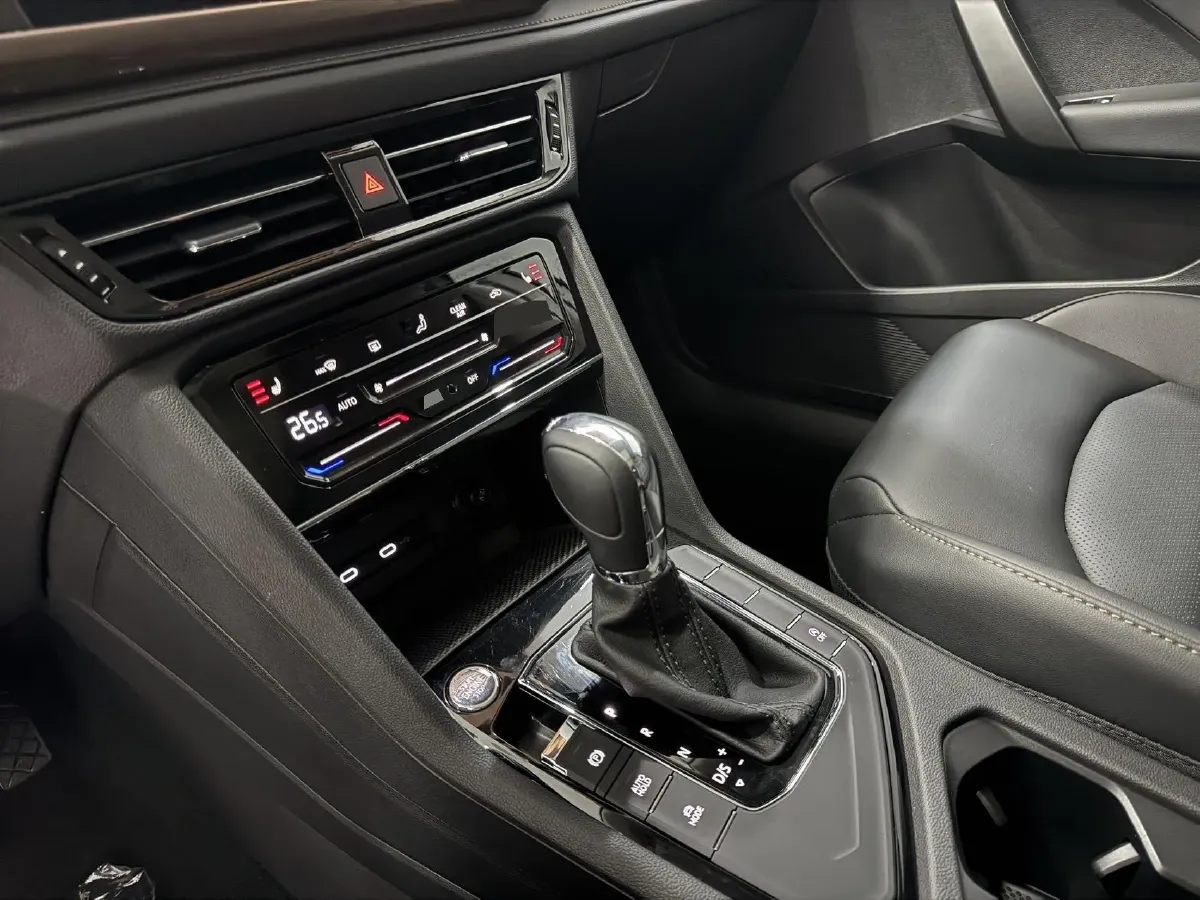 2022 Volkswagen Tharu 1.4T 150HP L4 7DCT,autocango,china used car exporter,china ev exporter,chinese used car exporter,chinese used ev exporter