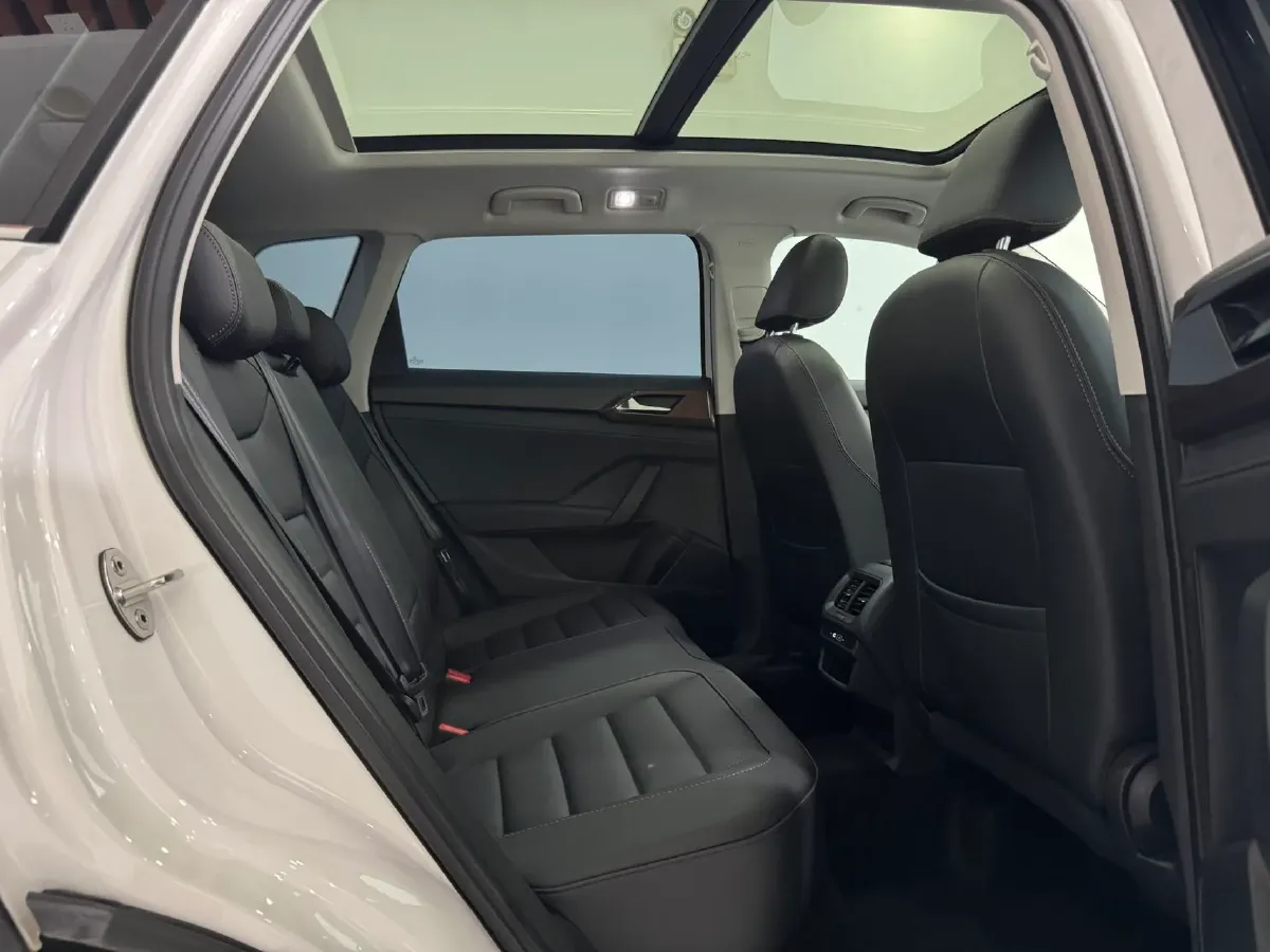 2022 Volkswagen Tharu 1.4T 150HP L4 7DCT,autocango,china used car exporter,china ev exporter,chinese used car exporter,chinese used ev exporter