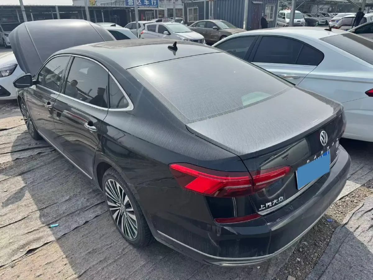 2020 Volkswagen Passat 2.0T 186HP L4 7DCT,autocango,china used car exporter,china ev exporter,chinese used car exporter,chinese used ev exporter