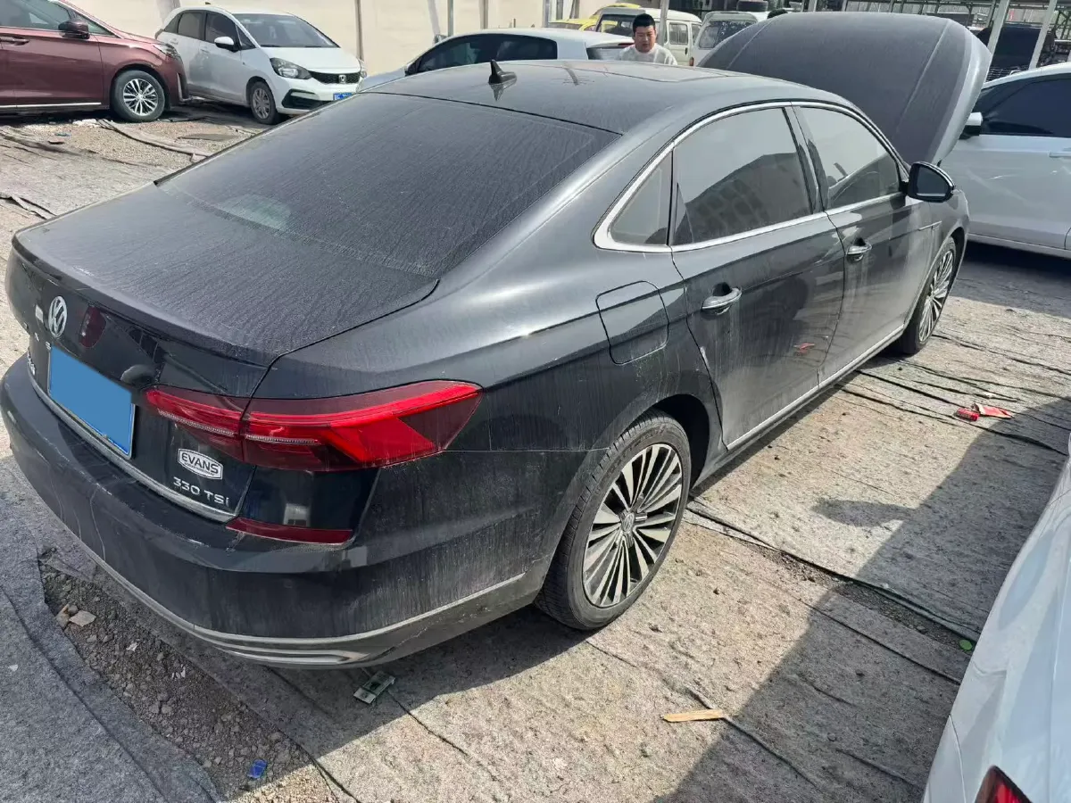 2020 Volkswagen Passat 2.0T 186HP L4 7DCT,autocango,china used car exporter,china ev exporter,chinese used car exporter,chinese used ev exporter