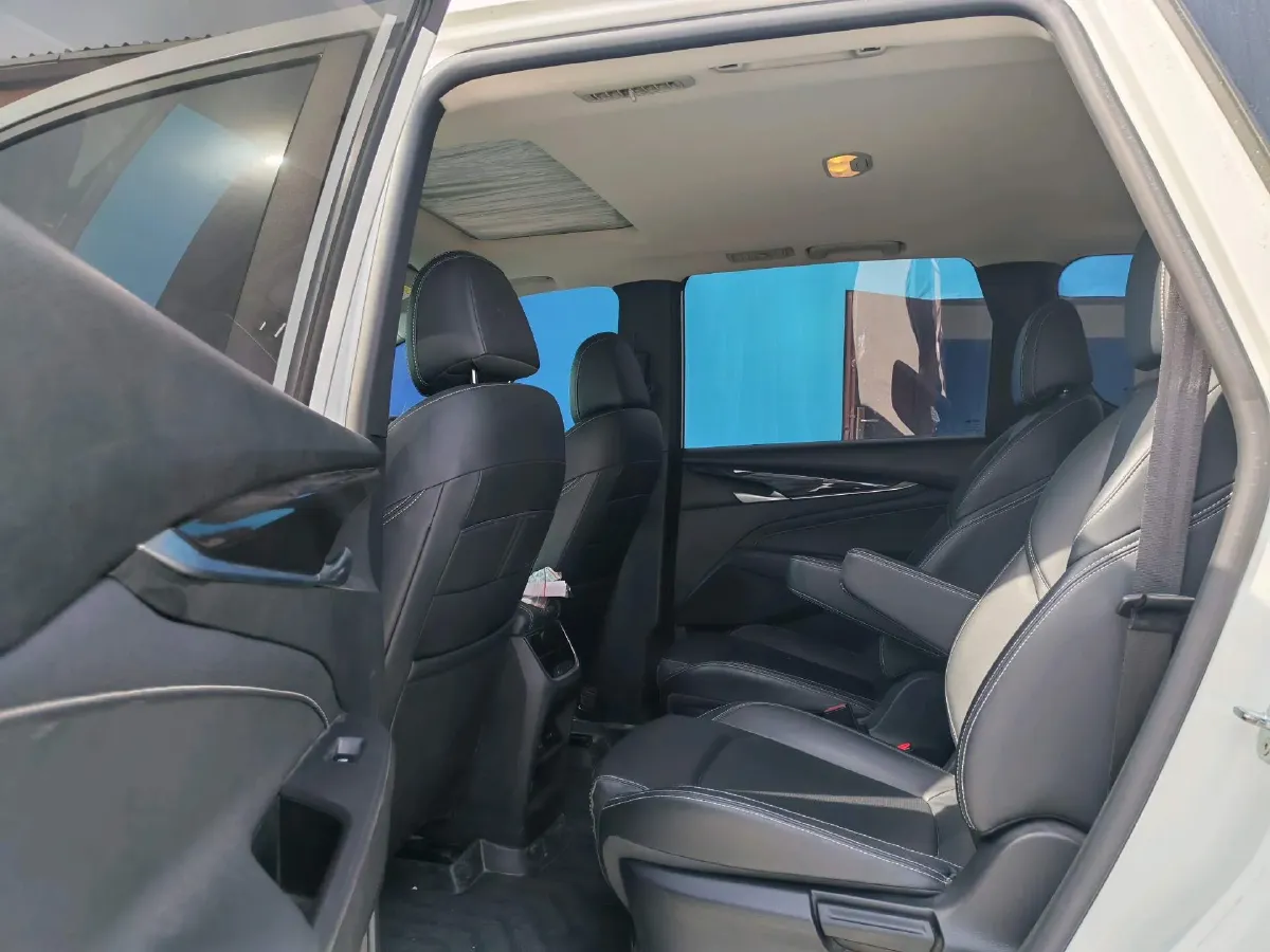 2022 MAXUS G50 1.5T 169HP L4 7DCT,autocango,china used car exporter,china ev exporter,chinese used car exporter,chinese used ev exporter