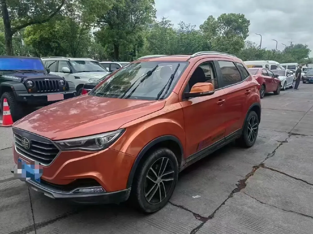 2018 Bestune X40 1.6L 114HP L4 6AT,autocango,china used car exporter,china ev exporter,chinese used car exporter,chinese used ev exporter