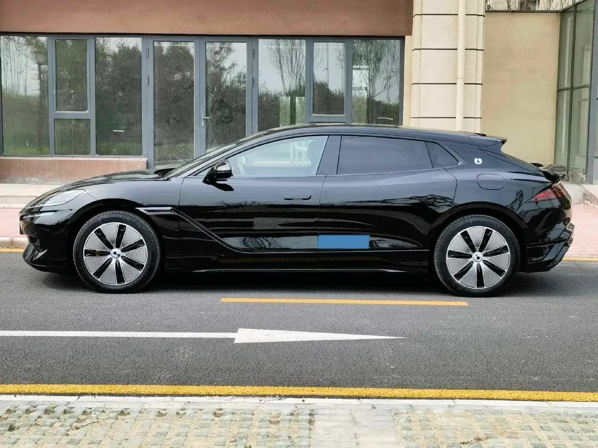 2024 Denza DenzaZ9GT 2.0T 207HP L4 E-CVT PHEV 38.5KWH,autocango,china used car exporter,china ev exporter,chinese used car exporter,chinese used ev exporter