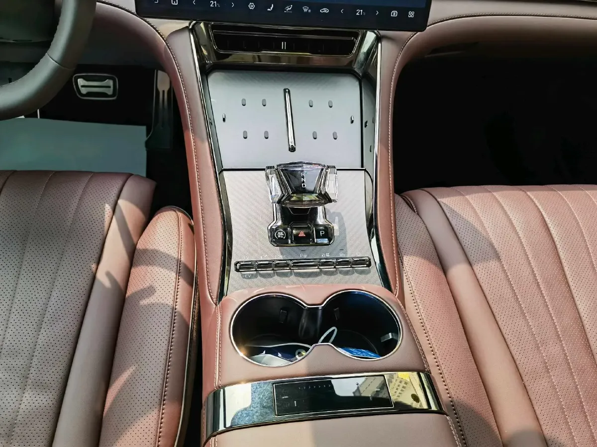 2024 Denza DenzaZ9GT 2.0T 207HP L4 E-CVT PHEV 38.5KWH,autocango,china used car exporter,china ev exporter,chinese used car exporter,chinese used ev exporter