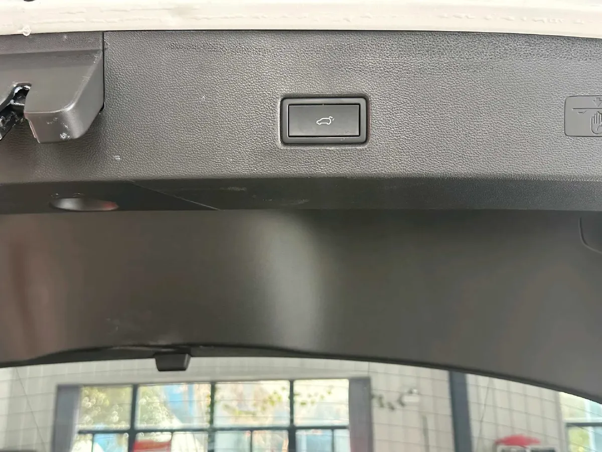 2022 Volkswagen T-Roc 1.4T 150HP L4 7DCT,autocango,china used car exporter,china ev exporter,chinese used car exporter,chinese used ev exporter