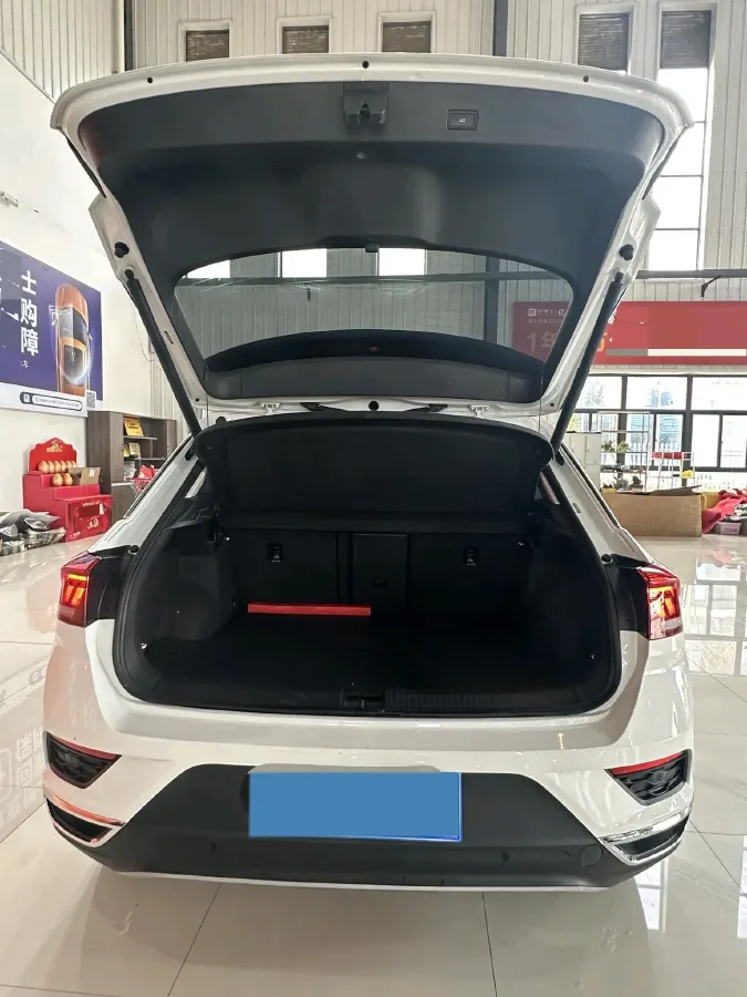 2022 Volkswagen T-Roc 1.4T 150HP L4 7DCT,autocango,china used car exporter,china ev exporter,chinese used car exporter,chinese used ev exporter