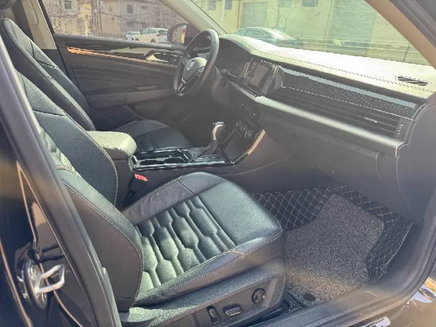 2019 Skoda Kodiak 2.0T 186HP L4 7DCT,autocango,china used car exporter,china ev exporter,chinese used car exporter,chinese used ev exporter