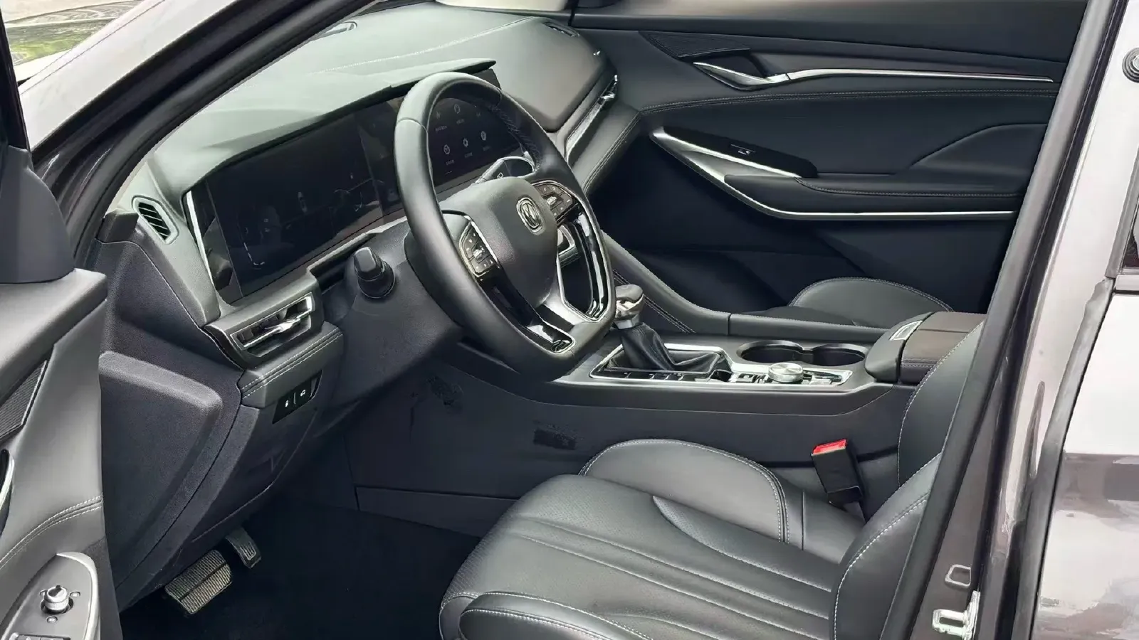 2020 ChangAn CS75 Plus 1.5T 178HP L4 6AT,autocango,china used car exporter,china ev exporter,chinese used car exporter,chinese used ev exporter