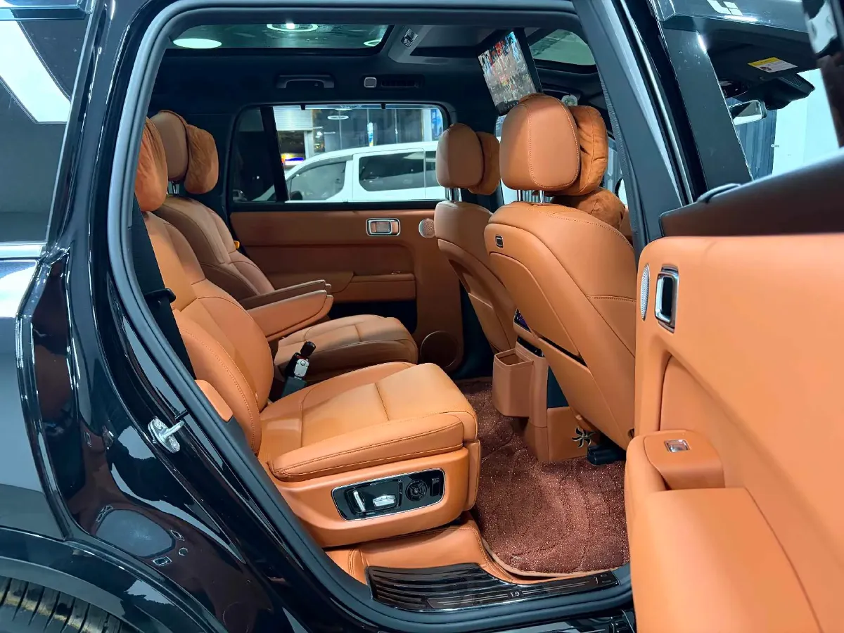 2024 Li L9 Range Extended 154HP REEV 52.3KWH,autocango,china used car exporter,china ev exporter,chinese used car exporter,chinese used ev exporter