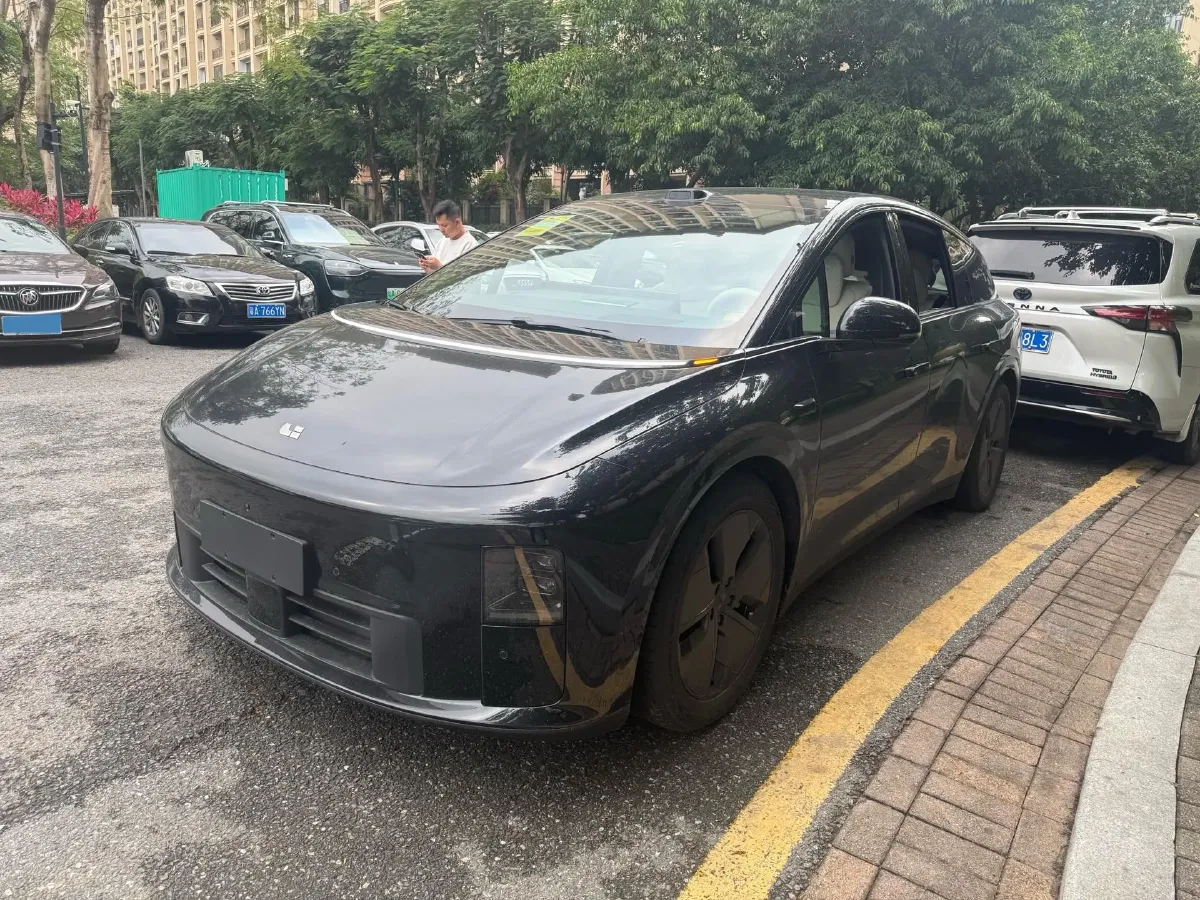 2025 Li i6 BEV,autocango,china used car exporter,china ev exporter,chinese used car exporter,chinese used ev exporter