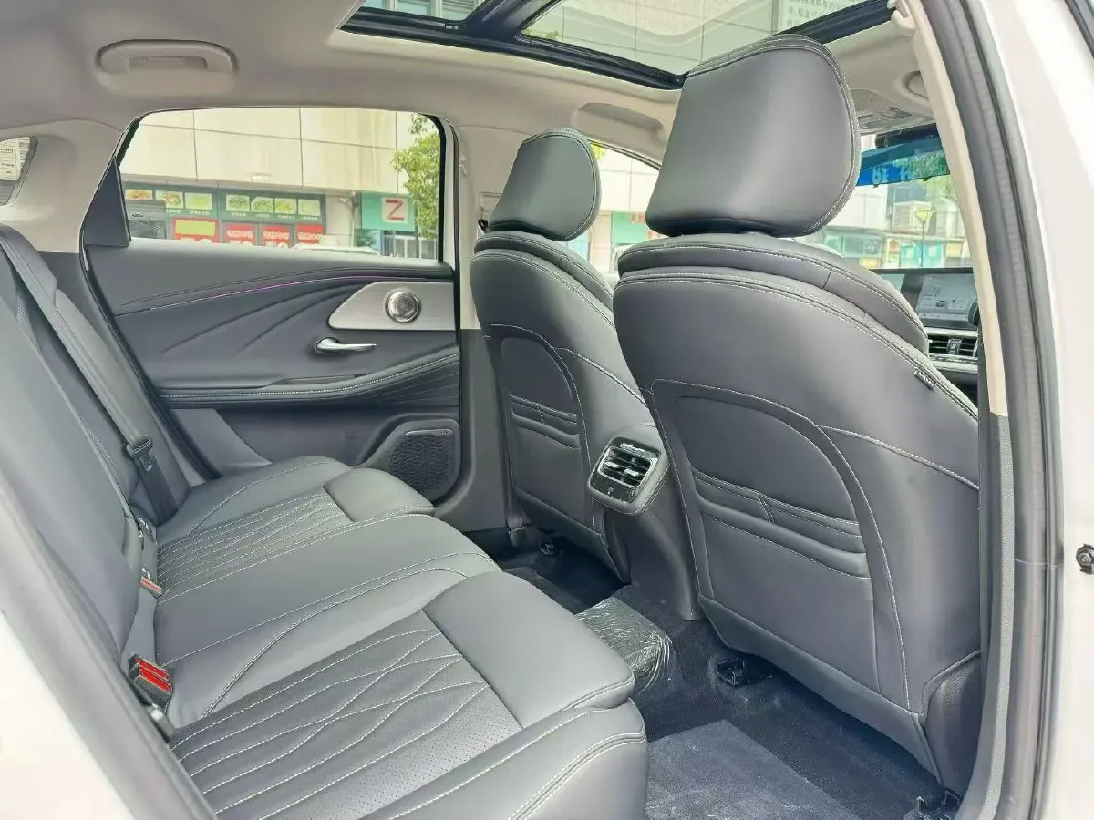 2025 Chery Arrizo 8 1.6T 197HP L4 7DCT,autocango,china used car exporter,china ev exporter,chinese used car exporter,chinese used ev exporter