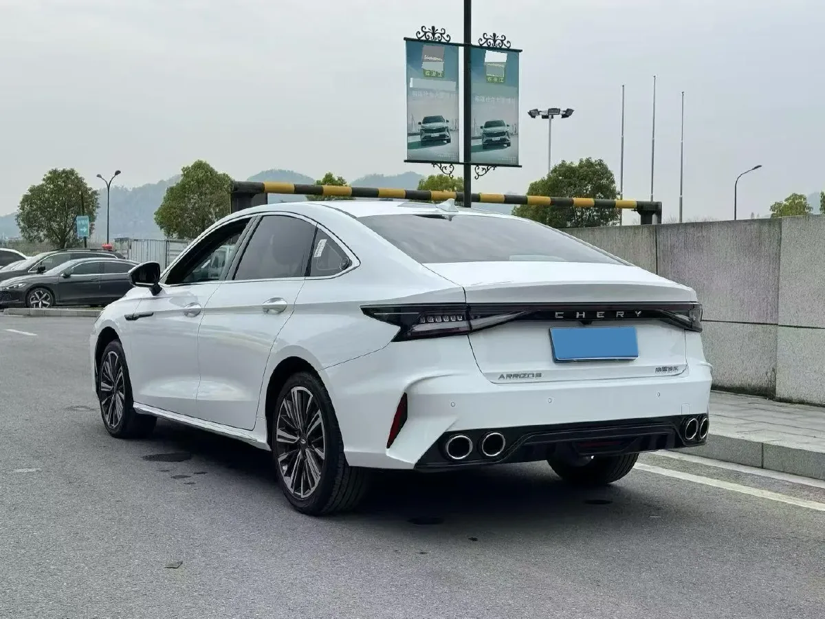 2025 Chery Arrizo 8 1.6T 197HP L4 7DCT,autocango,china used car exporter,china ev exporter,chinese used car exporter,chinese used ev exporter