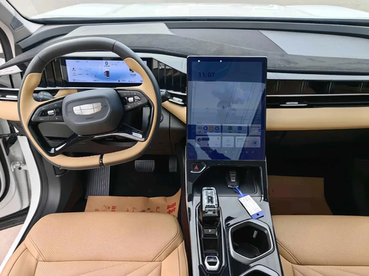 2023 Geely StarRay 2.0T 218HP L4 7DCT,autocango,china used car exporter,china ev exporter,chinese used car exporter,chinese used ev exporter