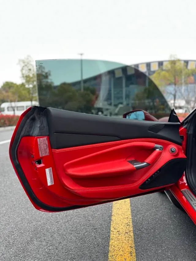 2019 Aston Martin DB11 5.2T 639HP V12 8AT,autocango,china used car exporter,china ev exporter,chinese used car exporter,chinese used ev exporter