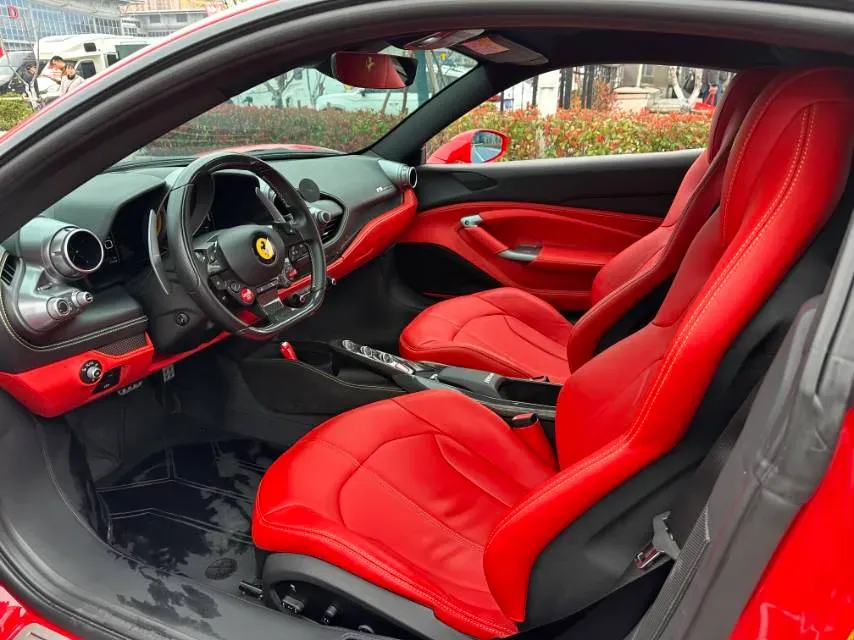 2019 Aston Martin DB11 5.2T 639HP V12 8AT,autocango,china used car exporter,china ev exporter,chinese used car exporter,chinese used ev exporter