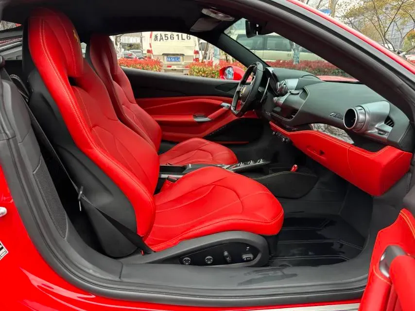 2019 Aston Martin DB11 5.2T 639HP V12 8AT,autocango,china used car exporter,china ev exporter,chinese used car exporter,chinese used ev exporter