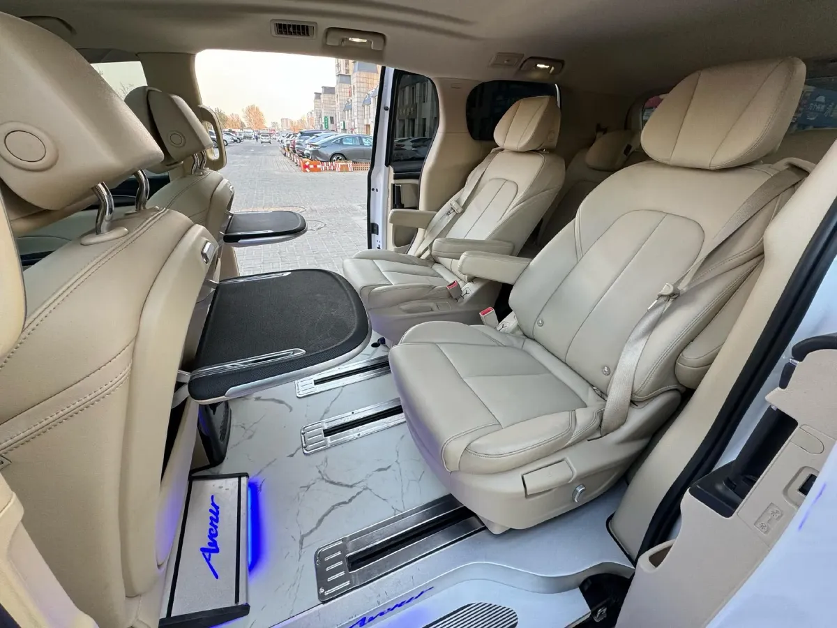 2023 Buick GL8 2.0T 237HP L4 9AT,autocango,china used car exporter,china ev exporter,chinese used car exporter,chinese used ev exporter