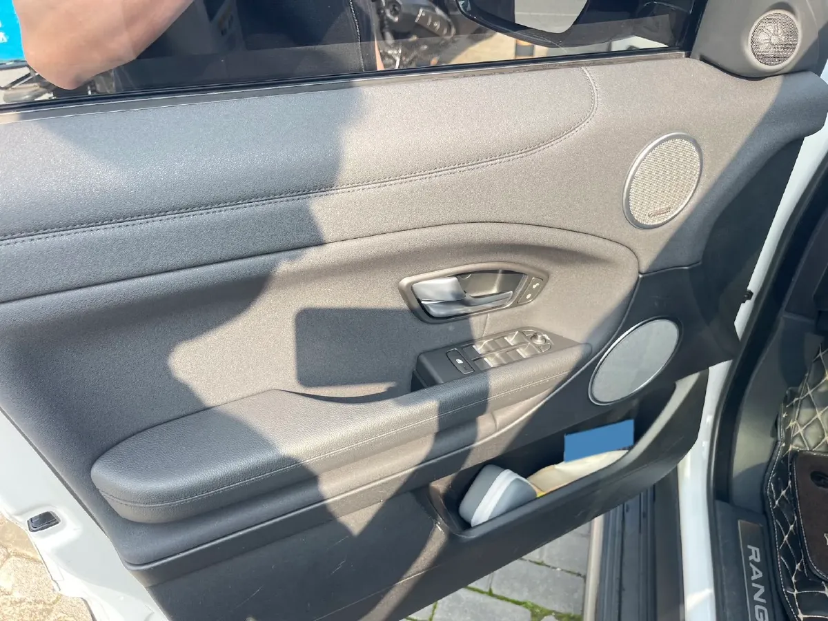 2018 Land Rover Range Rover Evoque 2.0T 241HP L4 9AT,autocango,china used car exporter,china ev exporter,chinese used car exporter,chinese used ev exporter