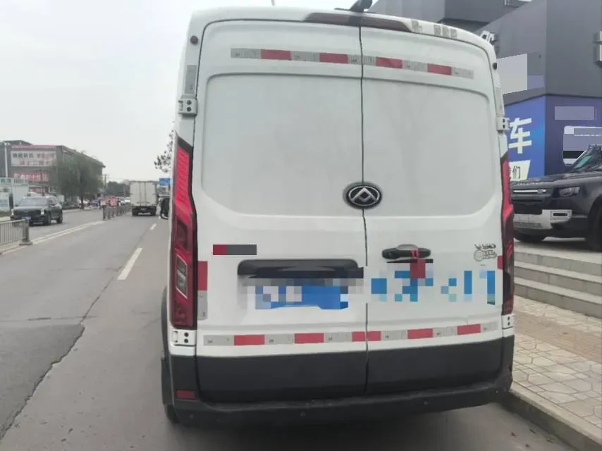 2022 MAXUS XinTu V90 2.0T 150HP L4 6MT,autocango,china used car exporter,china ev exporter,chinese used car exporter,chinese used ev exporter