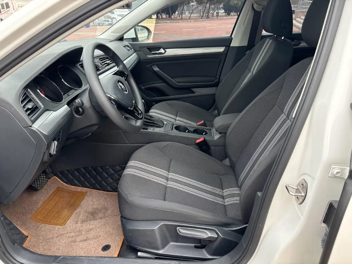 2017 Volkswagen Lamando 1.4T 131HP L4 7DCT,autocango,china used car exporter,china ev exporter,chinese used car exporter,chinese used ev exporter