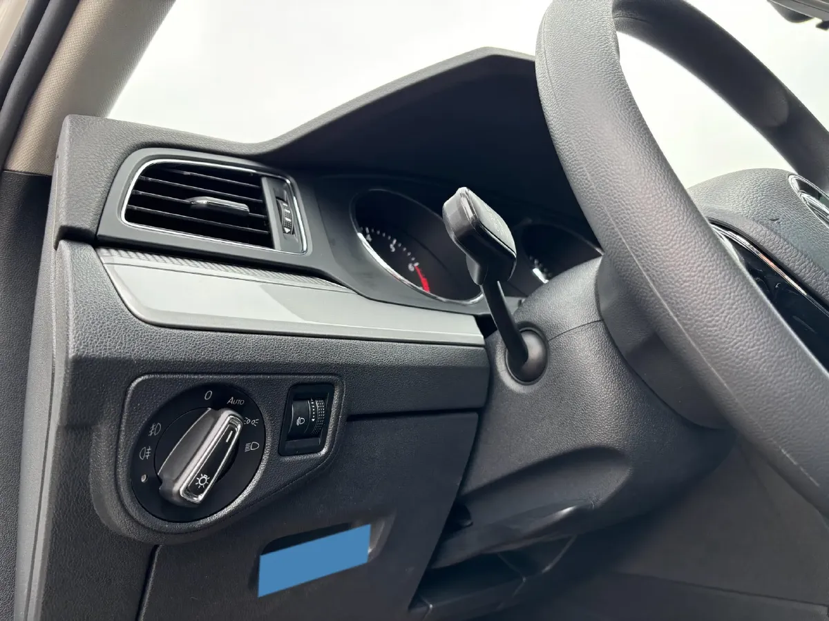 2017 Volkswagen Lamando 1.4T 131HP L4 7DCT,autocango,china used car exporter,china ev exporter,chinese used car exporter,chinese used ev exporter