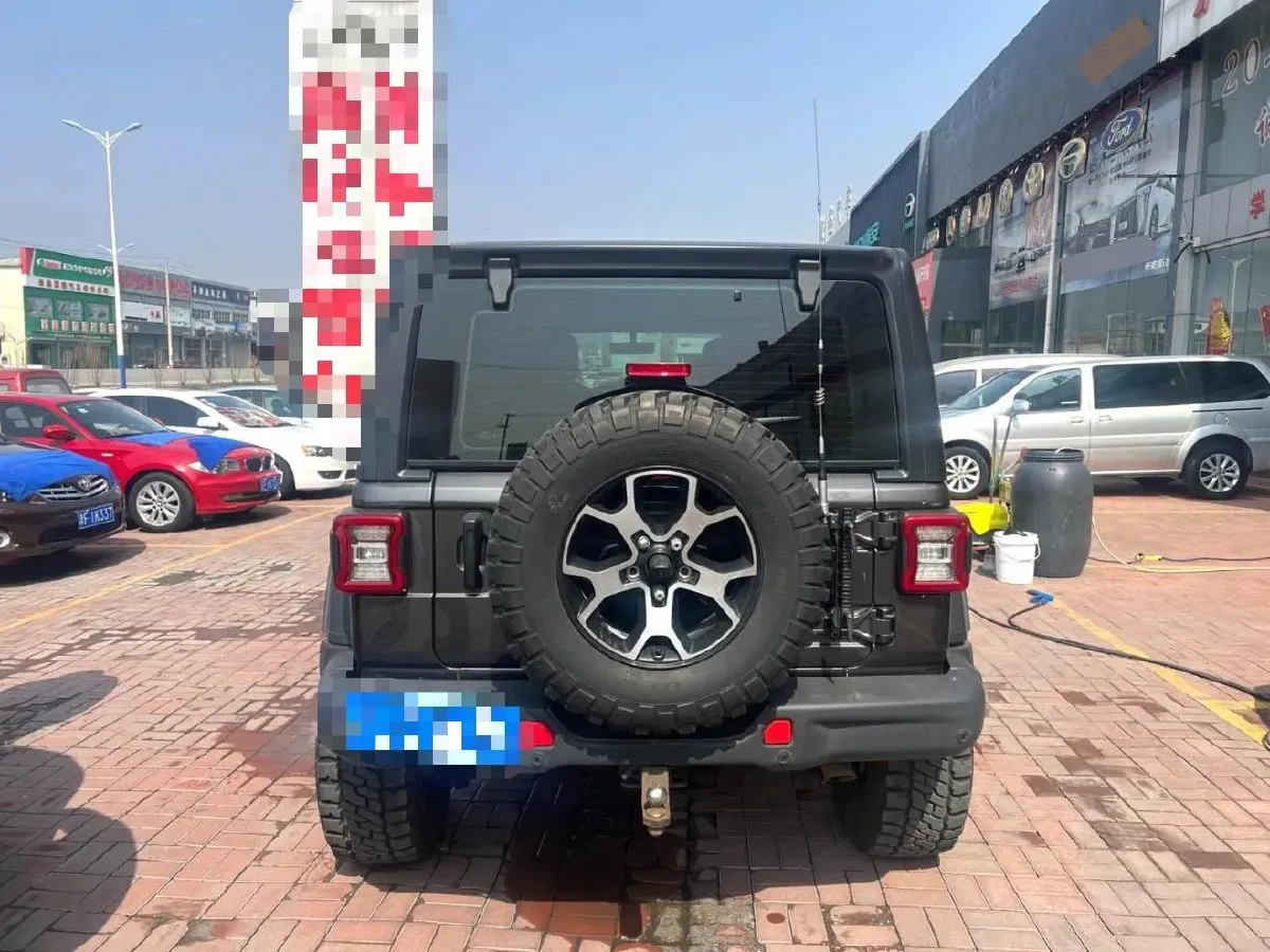 2021 Jeep Wrangler 2.0T 266HP L4 8AT,autocango,china used car exporter,china ev exporter,chinese used car exporter,chinese used ev exporter