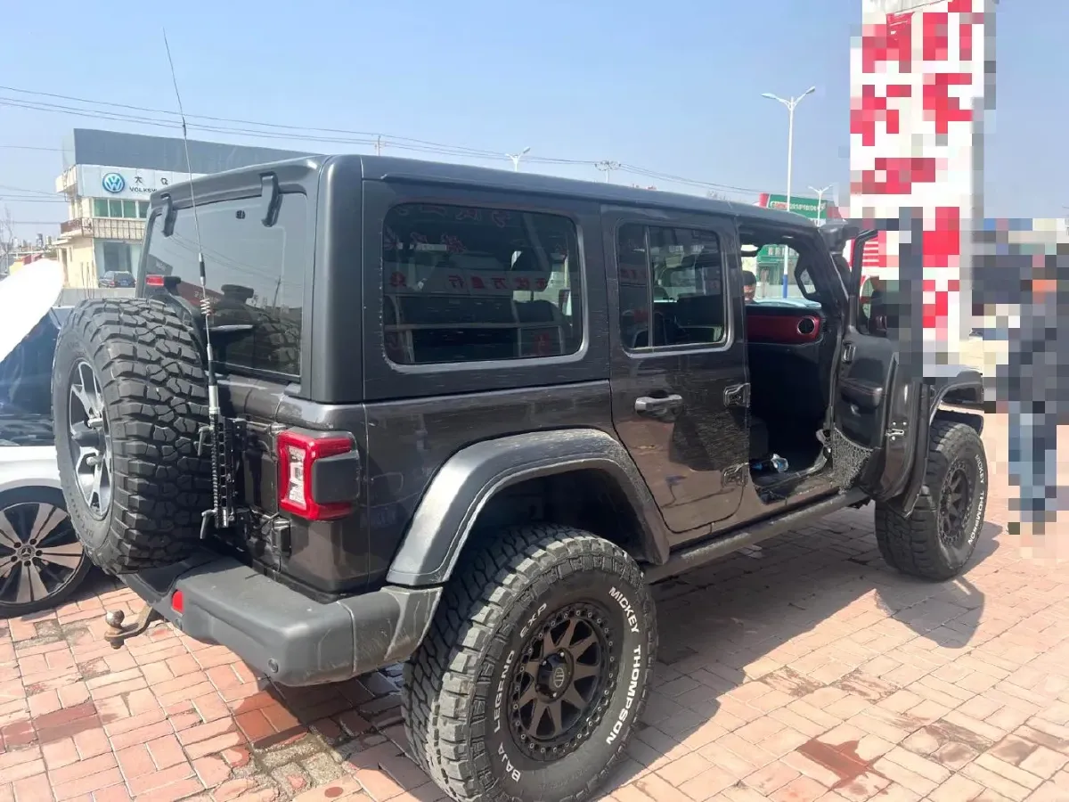 2021 Jeep Wrangler 2.0T 266HP L4 8AT,autocango,china used car exporter,china ev exporter,chinese used car exporter,chinese used ev exporter