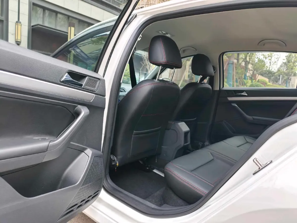 2017 Volkswagen Lavida 1.6L 110HP L4 6AT,autocango,china used car exporter,china ev exporter,chinese used car exporter,chinese used ev exporter