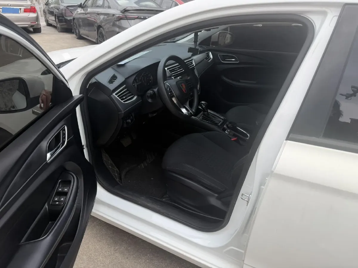 2019 Roewe i5 1.5L 120HP L4 CVT,autocango,china used car exporter,china ev exporter,chinese used car exporter,chinese used ev exporter