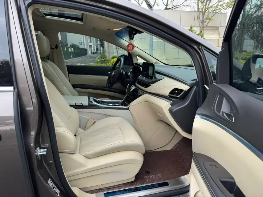 2023 Buick GL8 2.0T 237HP L4 9AT,autocango,china used car exporter,china ev exporter,chinese used car exporter,chinese used ev exporter