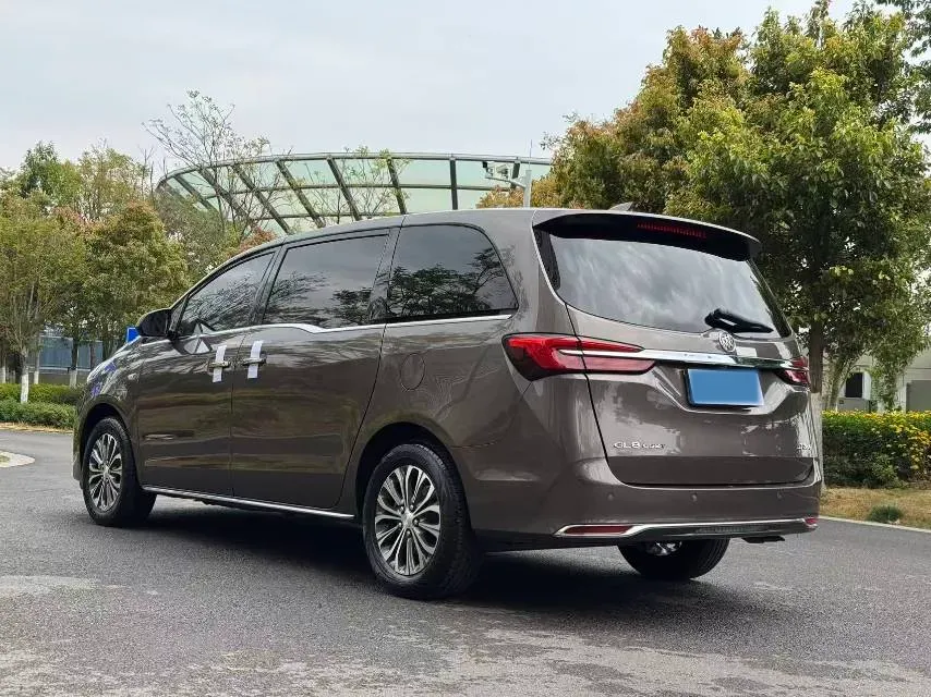 2023 Buick GL8 2.0T 237HP L4 9AT,autocango,china used car exporter,china ev exporter,chinese used car exporter,chinese used ev exporter