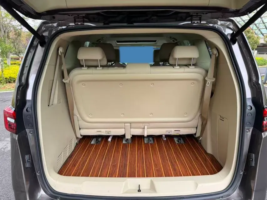 2023 Buick GL8 2.0T 237HP L4 9AT,autocango,china used car exporter,china ev exporter,chinese used car exporter,chinese used ev exporter