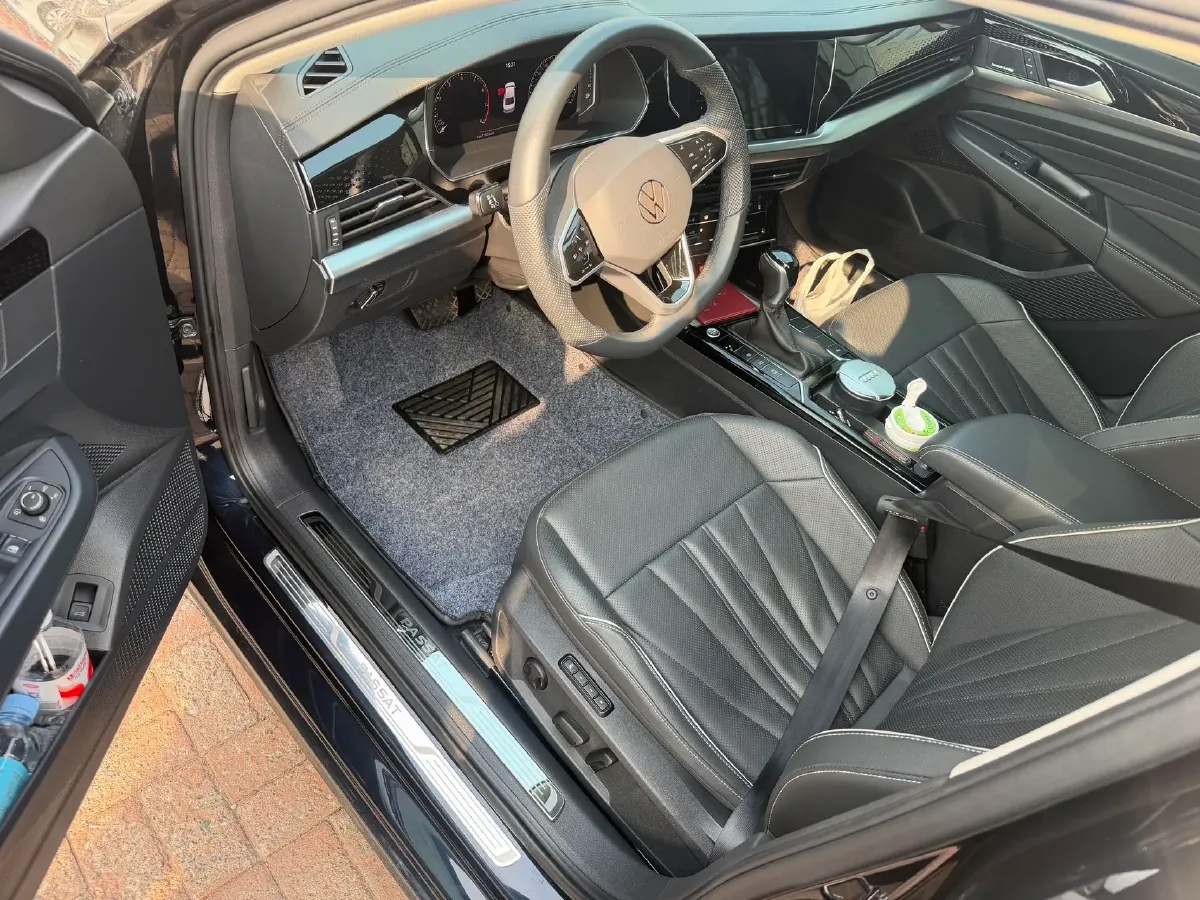 2024 Volkswagen Passat 2.0T 186HP L4 7DCT,autocango,china used car exporter,china ev exporter,chinese used car exporter,chinese used ev exporter