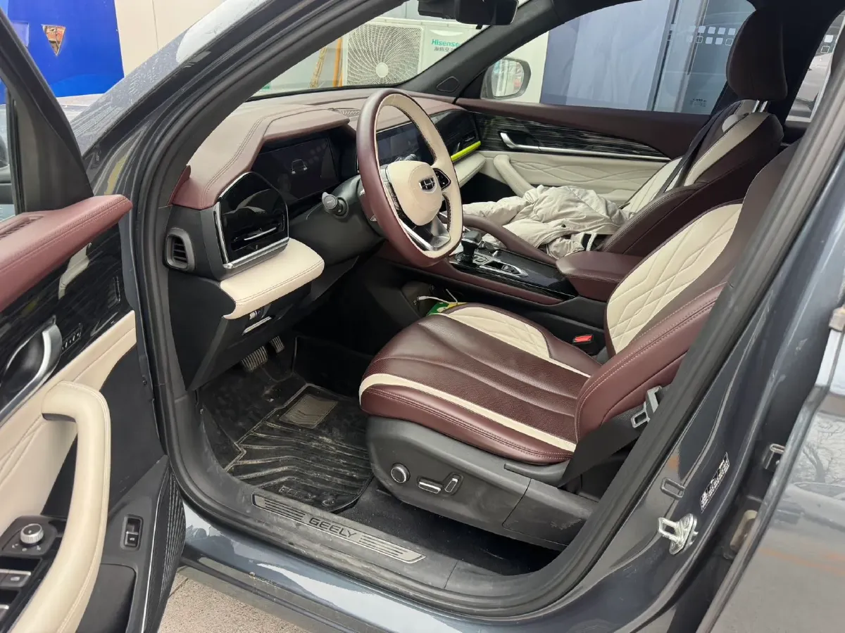 2021 Geely Monjaro 2.0T 218HP L4 7DCT,autocango,china used car exporter,china ev exporter,chinese used car exporter,chinese used ev exporter