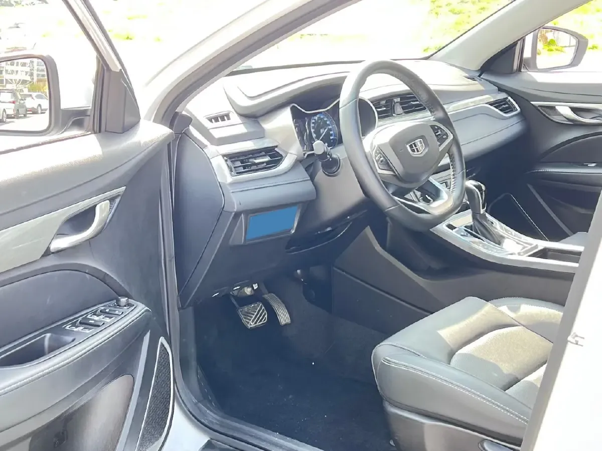 2019 Geely Emgrand 1.5L 109HP L4 CVT,autocango,china used car exporter,china ev exporter,chinese used car exporter,chinese used ev exporter