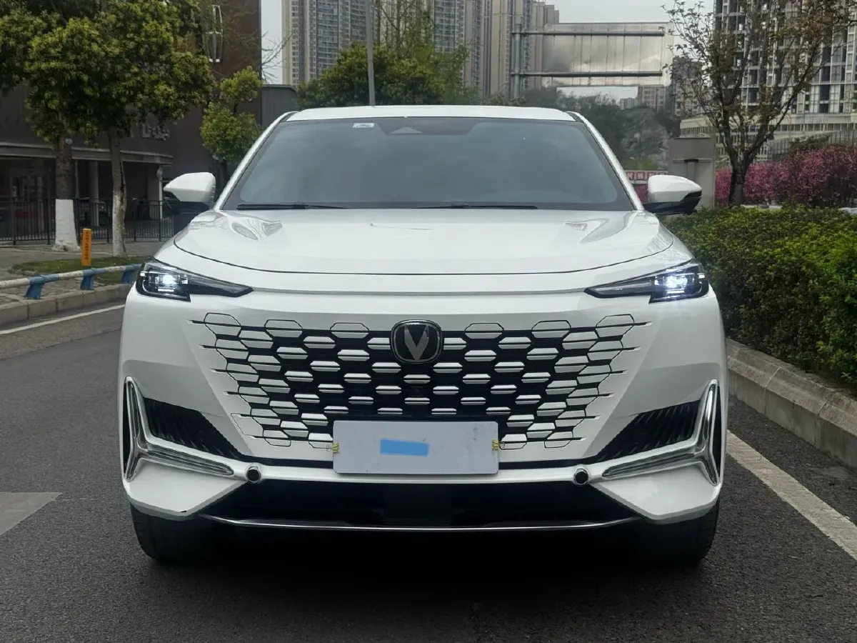 2021 ChangAn UNI-K 2.0T 233HP L4 8AT,autocango,china used car exporter,china ev exporter,chinese used car exporter,chinese used ev exporter