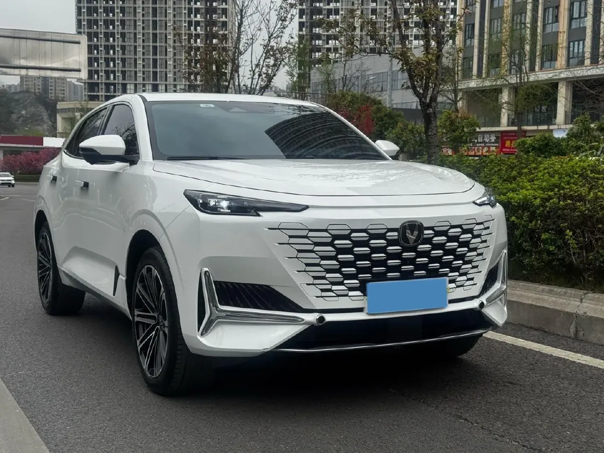 2021 ChangAn UNI-K 2.0T 233HP L4 8AT,autocango,china used car exporter,china ev exporter,chinese used car exporter,chinese used ev exporter