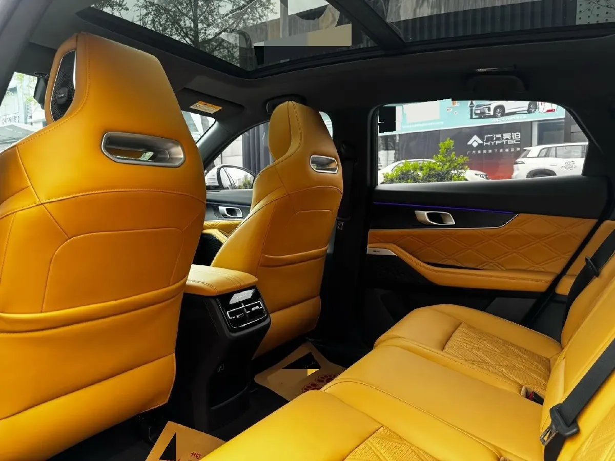 2021 ChangAn UNI-K 2.0T 233HP L4 8AT,autocango,china used car exporter,china ev exporter,chinese used car exporter,chinese used ev exporter