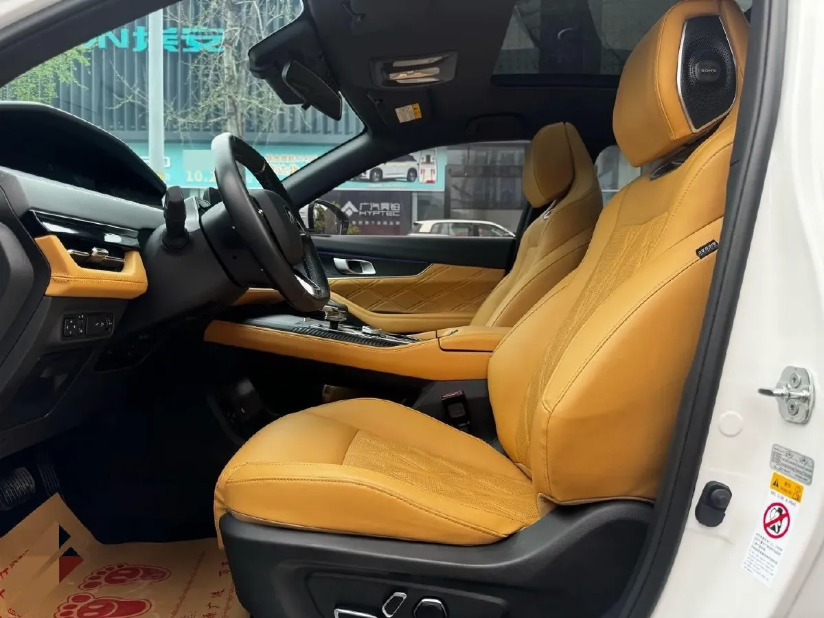 2021 ChangAn UNI-K 2.0T 233HP L4 8AT,autocango,china used car exporter,china ev exporter,chinese used car exporter,chinese used ev exporter