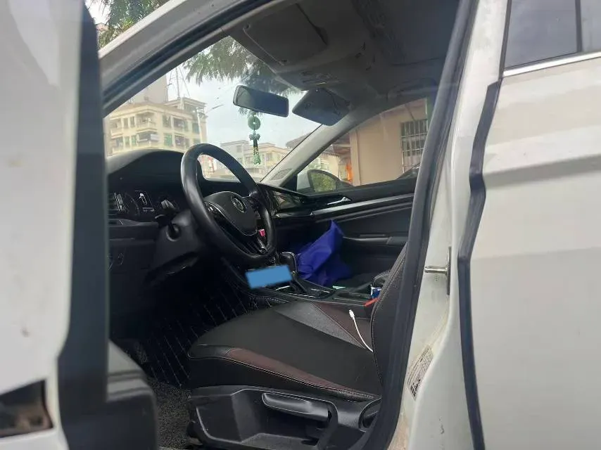 2019 Bestune T77 1.2T 143HP L4 7DCT,autocango,china used car exporter,china ev exporter,chinese used car exporter,chinese used ev exporter