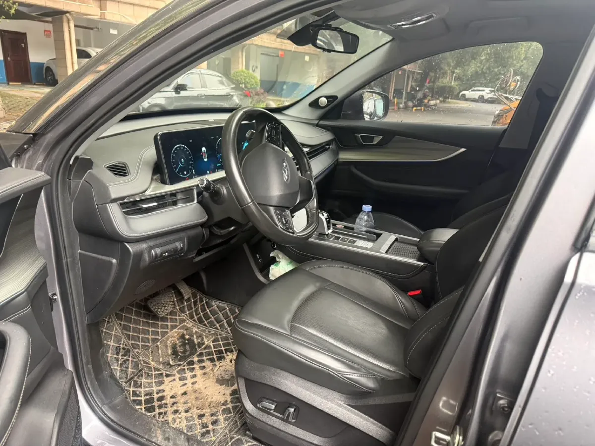 2023 Chery Tiggo 8 1.6T 197HP L4 7DCT,autocango,china used car exporter,china ev exporter,chinese used car exporter,chinese used ev exporter