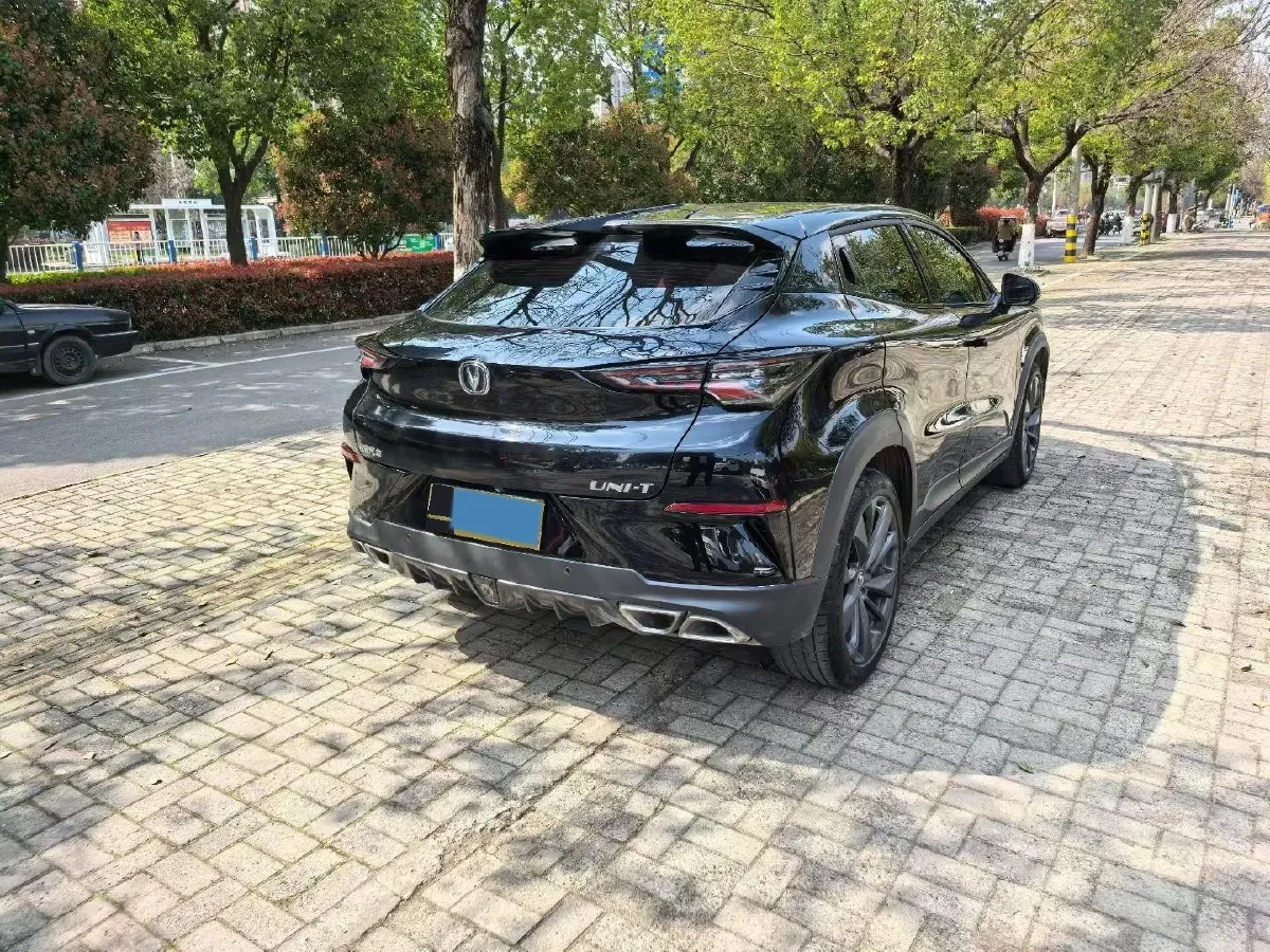 2020 ChangAn UNI-T 1.5T 180HP L4 7DCT,autocango,china used car exporter,china ev exporter,chinese used car exporter,chinese used ev exporter