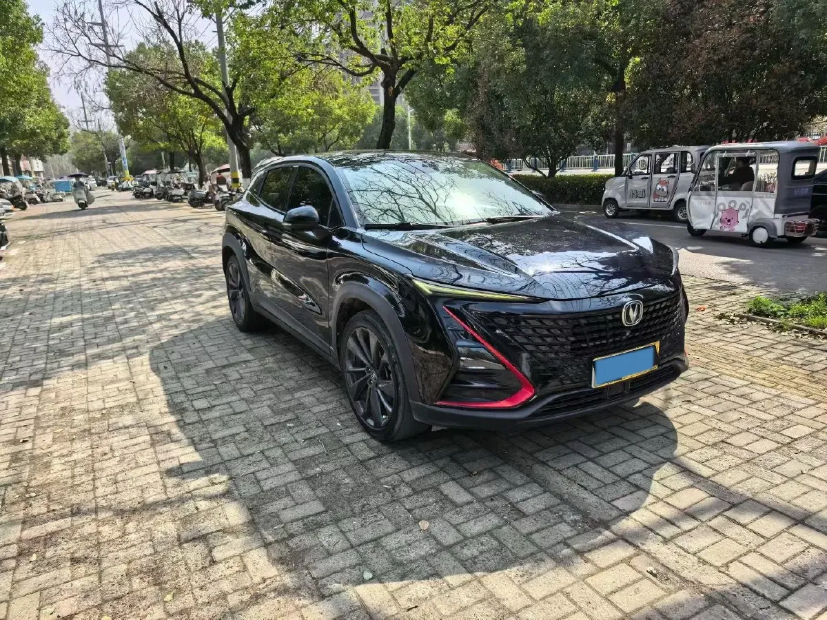 2020 ChangAn UNI-T 1.5T 180HP L4 7DCT,autocango,china used car exporter,china ev exporter,chinese used car exporter,chinese used ev exporter