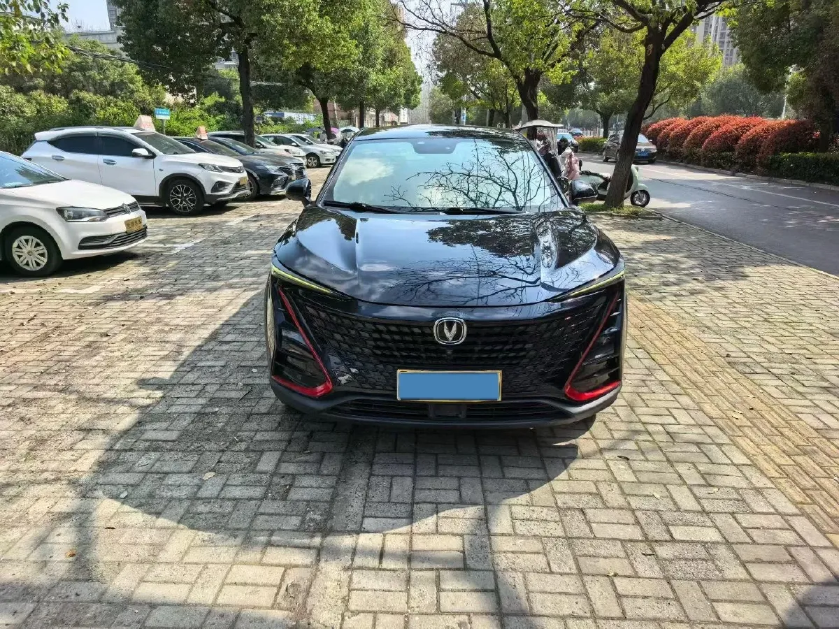 2020 ChangAn UNI-T 1.5T 180HP L4 7DCT,autocango,china used car exporter,china ev exporter,chinese used car exporter,chinese used ev exporter