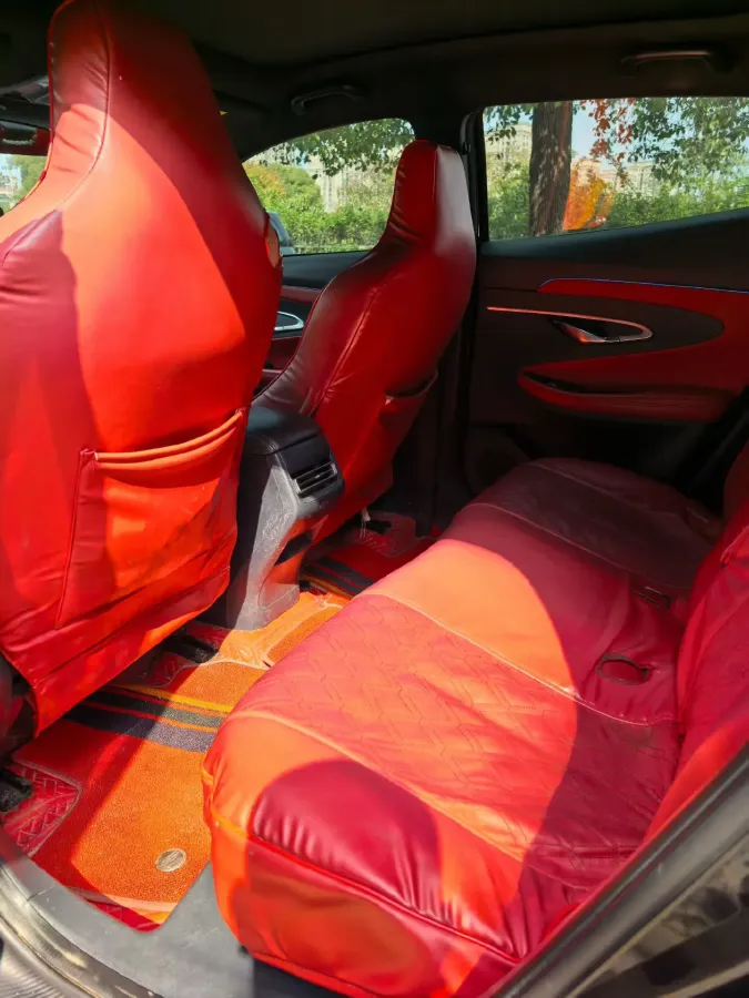 2020 ChangAn UNI-T 1.5T 180HP L4 7DCT,autocango,china used car exporter,china ev exporter,chinese used car exporter,chinese used ev exporter