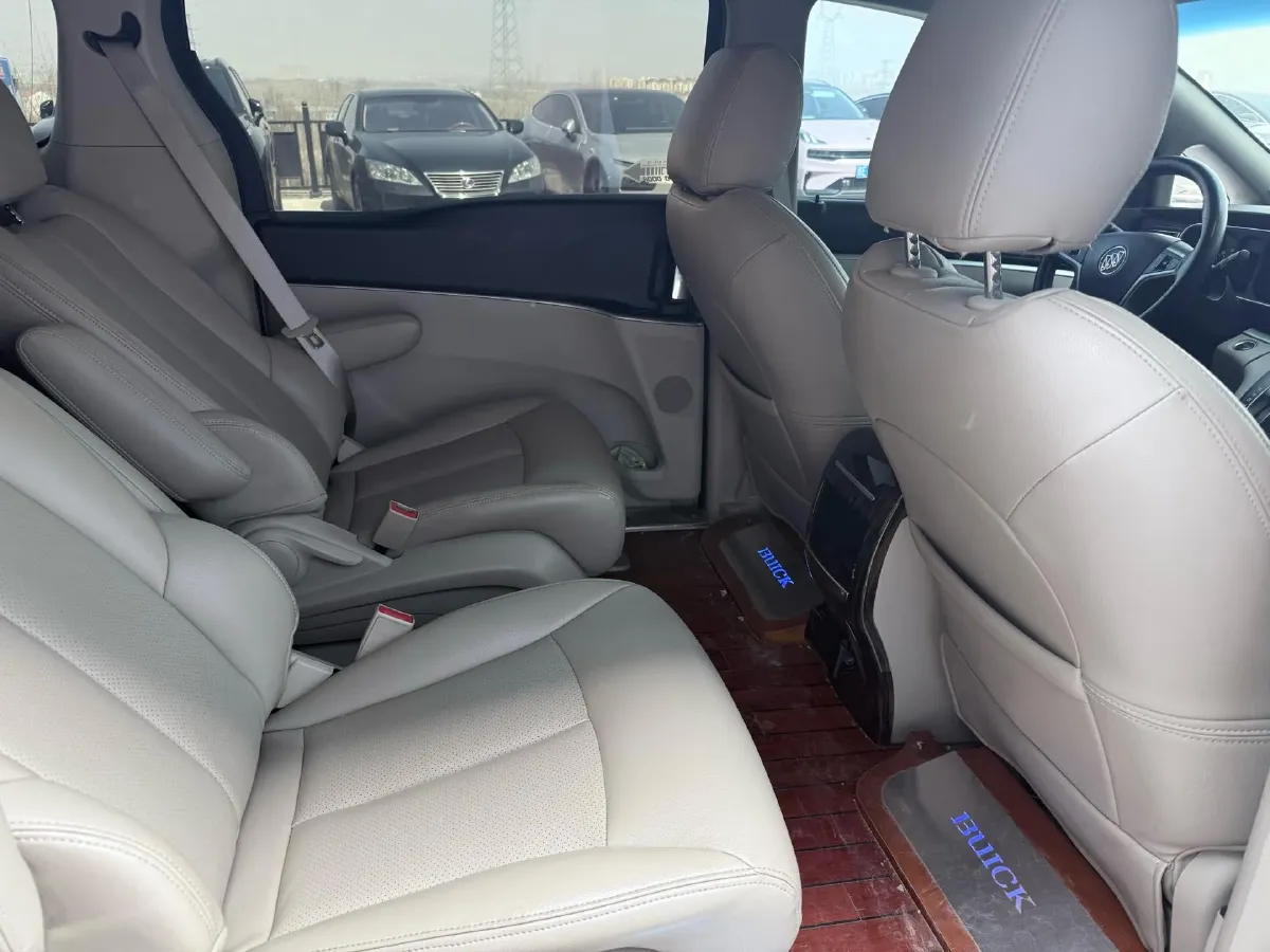 2018 Buick GL8 2.0T 260HP L4 6AT,autocango,china used car exporter,china ev exporter,chinese used car exporter,chinese used ev exporter