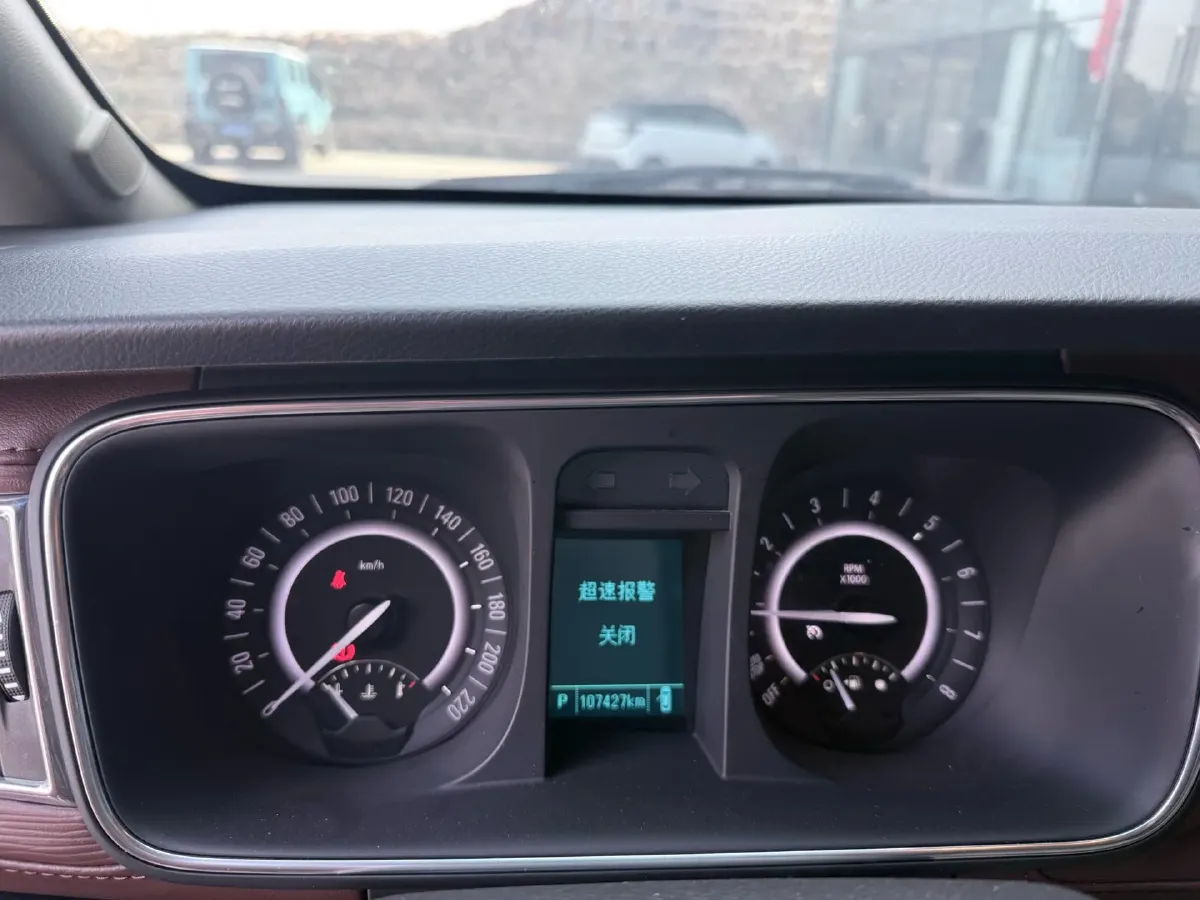 2018 Buick GL8 2.0T 260HP L4 6AT,autocango,china used car exporter,china ev exporter,chinese used car exporter,chinese used ev exporter